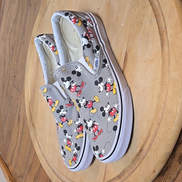 VANS DIsney Mickey Mouse slides - Picture 1 of 5